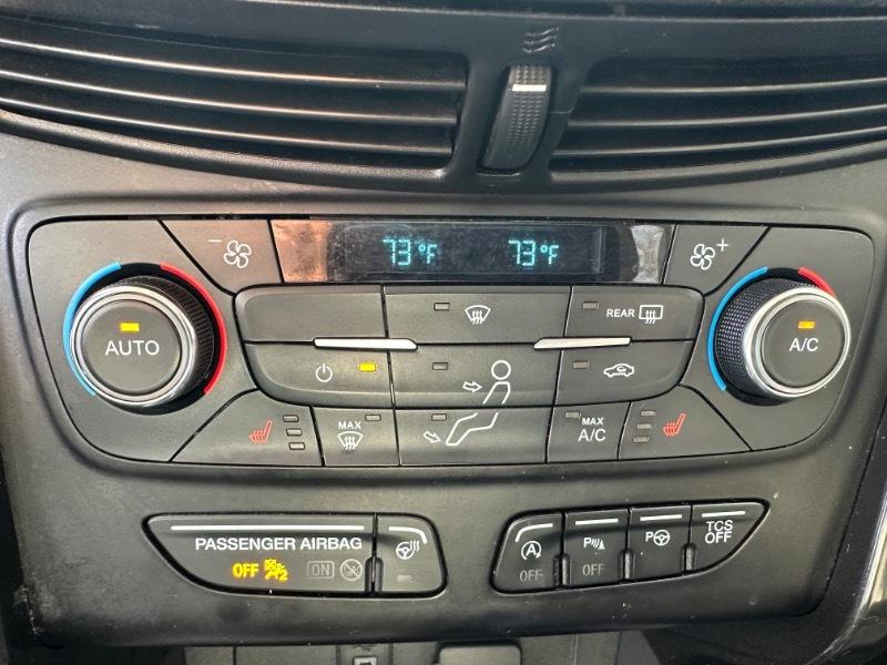 Ford Escape Titanium 4WD 2017