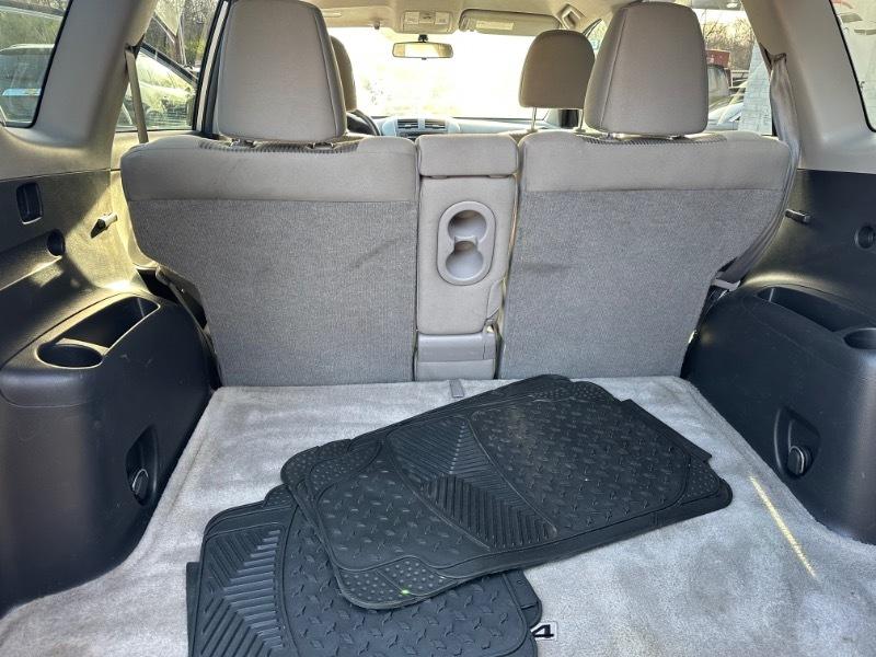 Toyota RAV4 Base I4 2WD 2012