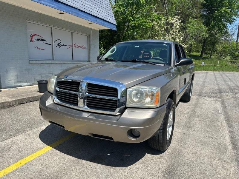 Dodge Dakota SLT Quad Cab 2WD 2006