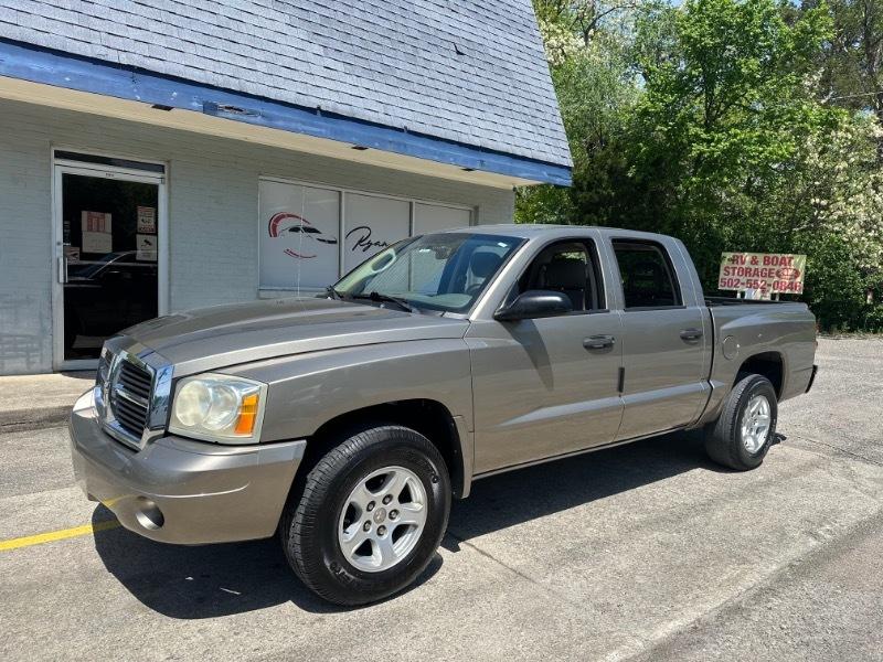 Dodge Dakota SLT Quad Cab 2WD 2006