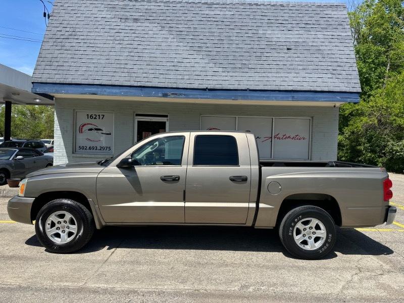 Dodge Dakota SLT Quad Cab 2WD 2006