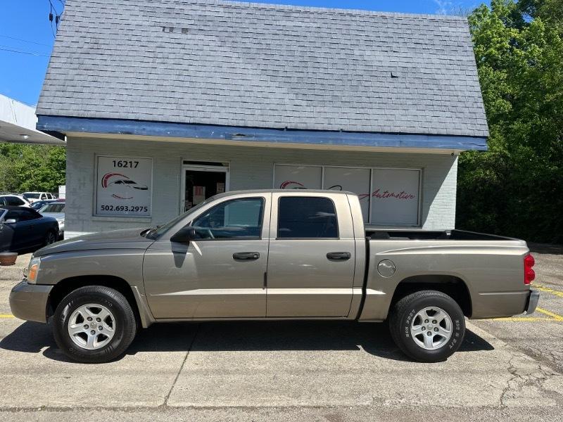 Dodge Dakota SLT Quad Cab 2WD 2006
