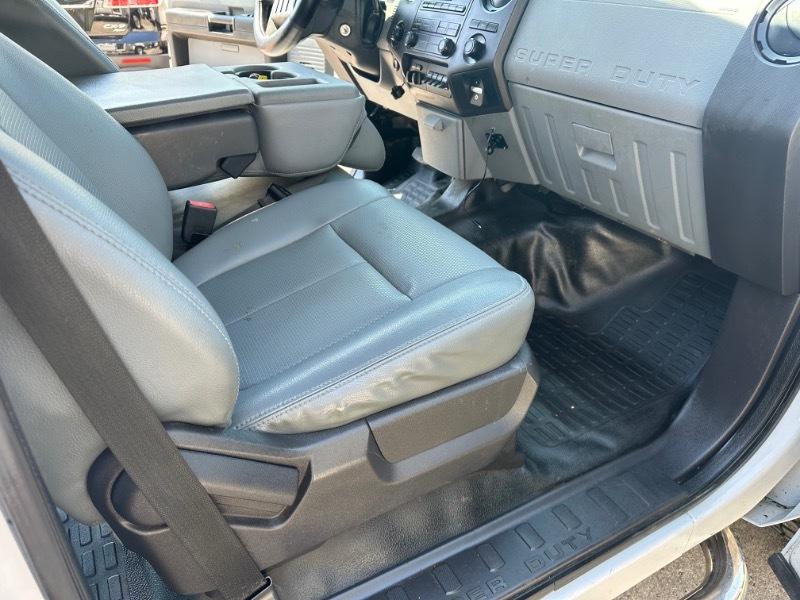 Ford F-350 SD XL Crew Cab Long Bed DRW 4WD 2015