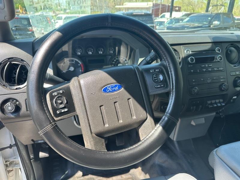 Ford F-350 SD XL Crew Cab Long Bed DRW 4WD 2015