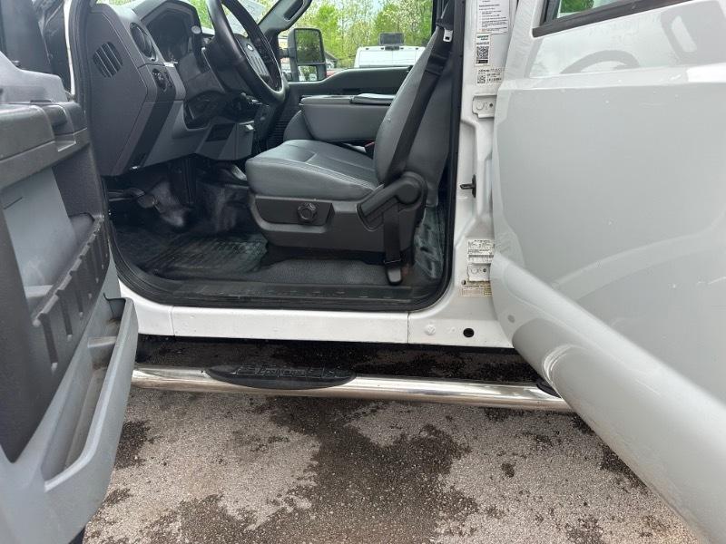 Ford F-350 SD XL Crew Cab Long Bed DRW 4WD 2015