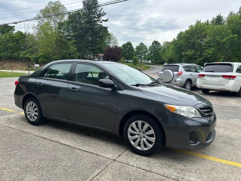 Toyota Corolla LE 4-Speed AT 2013