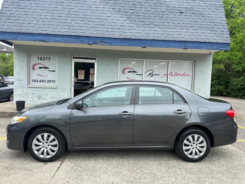 Toyota Corolla LE 4-Speed AT 2013