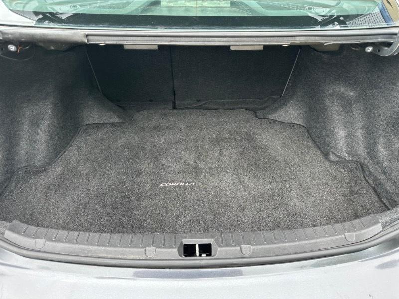 Toyota Corolla LE 4-Speed AT 2013