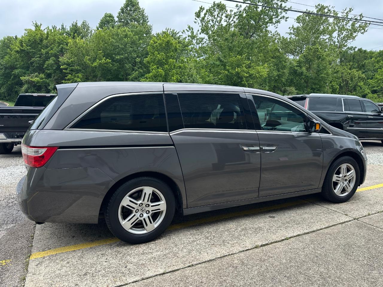 Honda Odyssey Touring 2013
