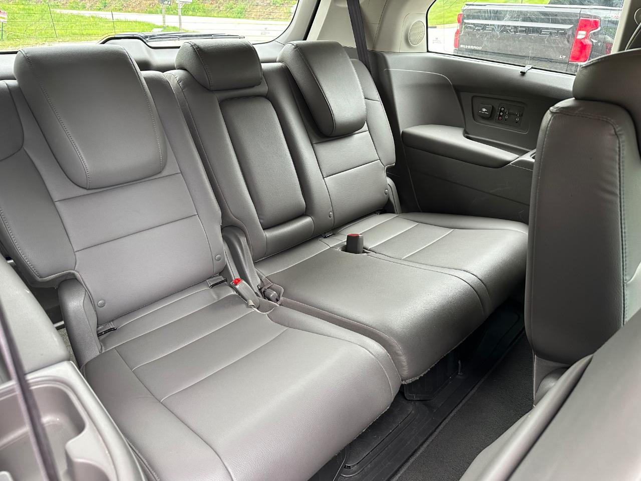 Honda Odyssey Touring 2013