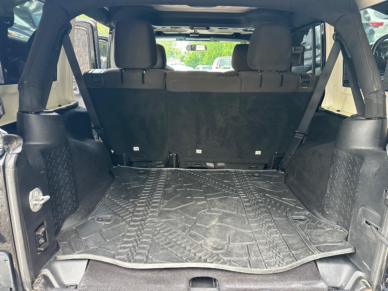 Jeep Wrangler Unlimited Sport 4WD 2015
