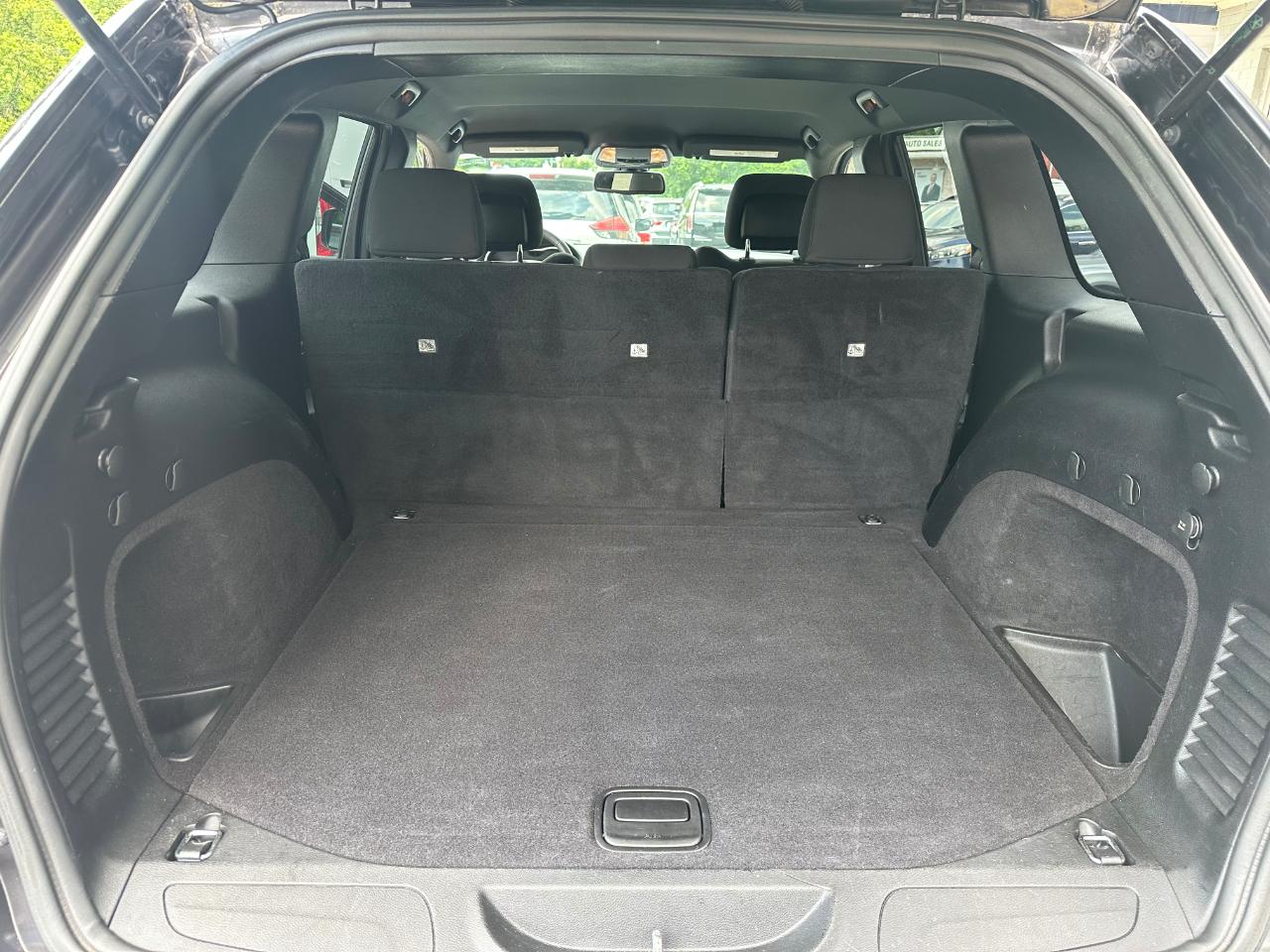Jeep Grand Cherokee Laredo 4WD 2014