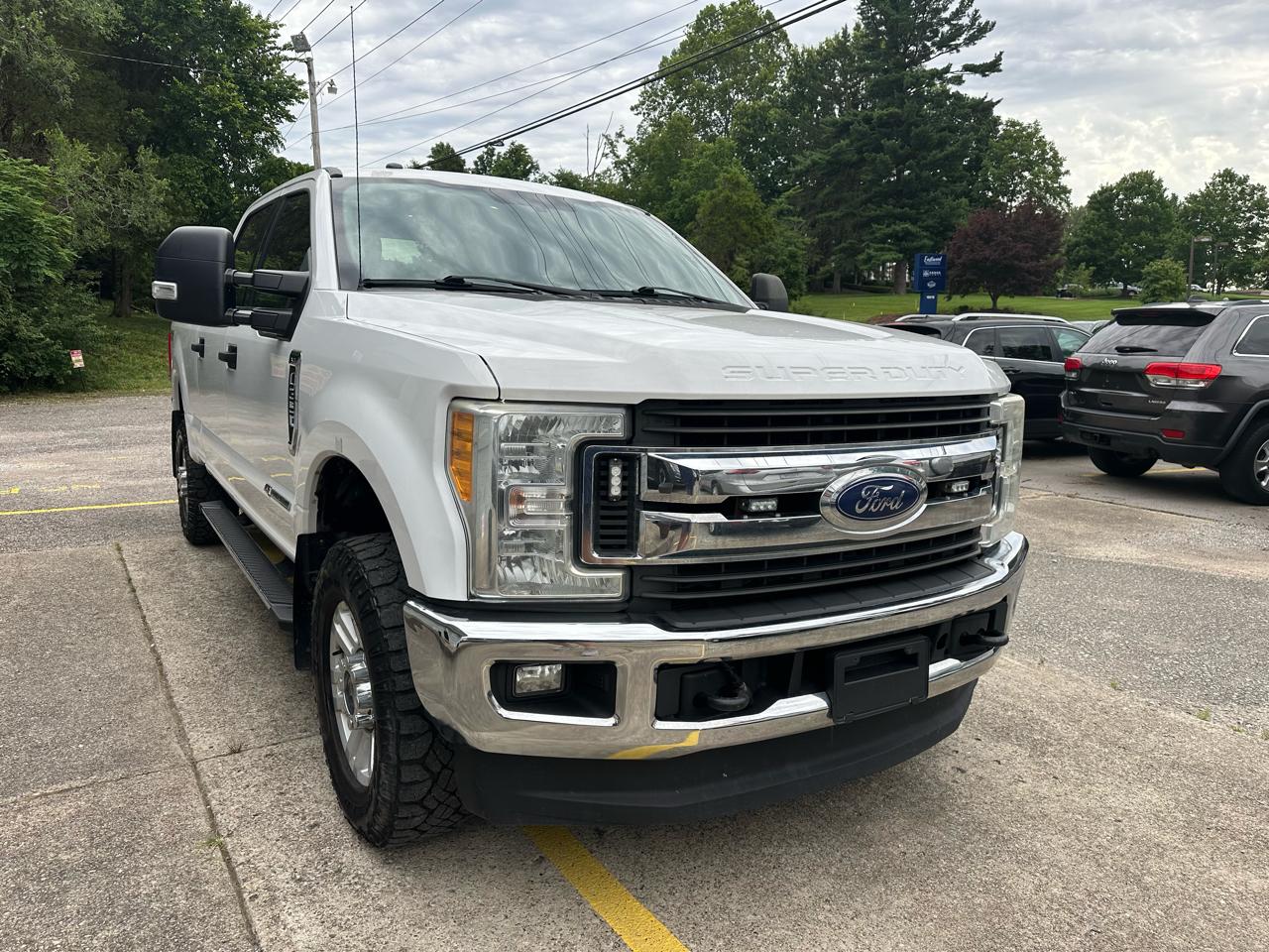 Ford F-350 SD XLT Crew Cab Long Bed 4WD 2017