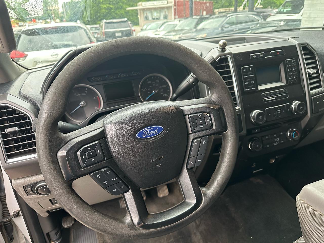 Ford F-350 SD XLT Crew Cab Long Bed 4WD 2017