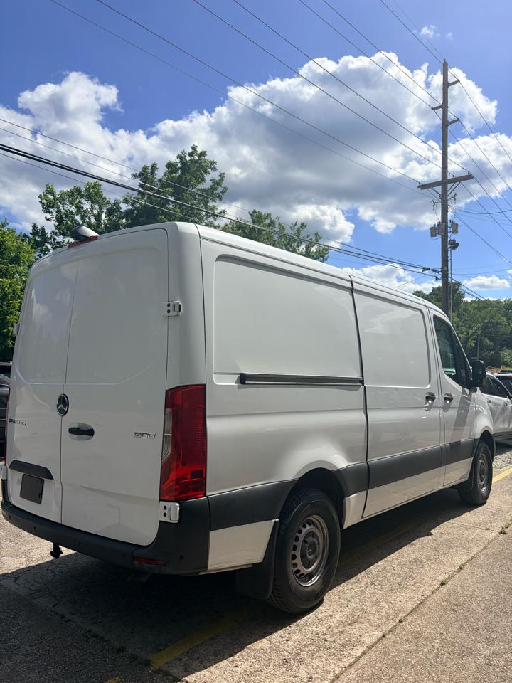 Mercedes-Benz Sprinter 1500 144-in. WB 2022