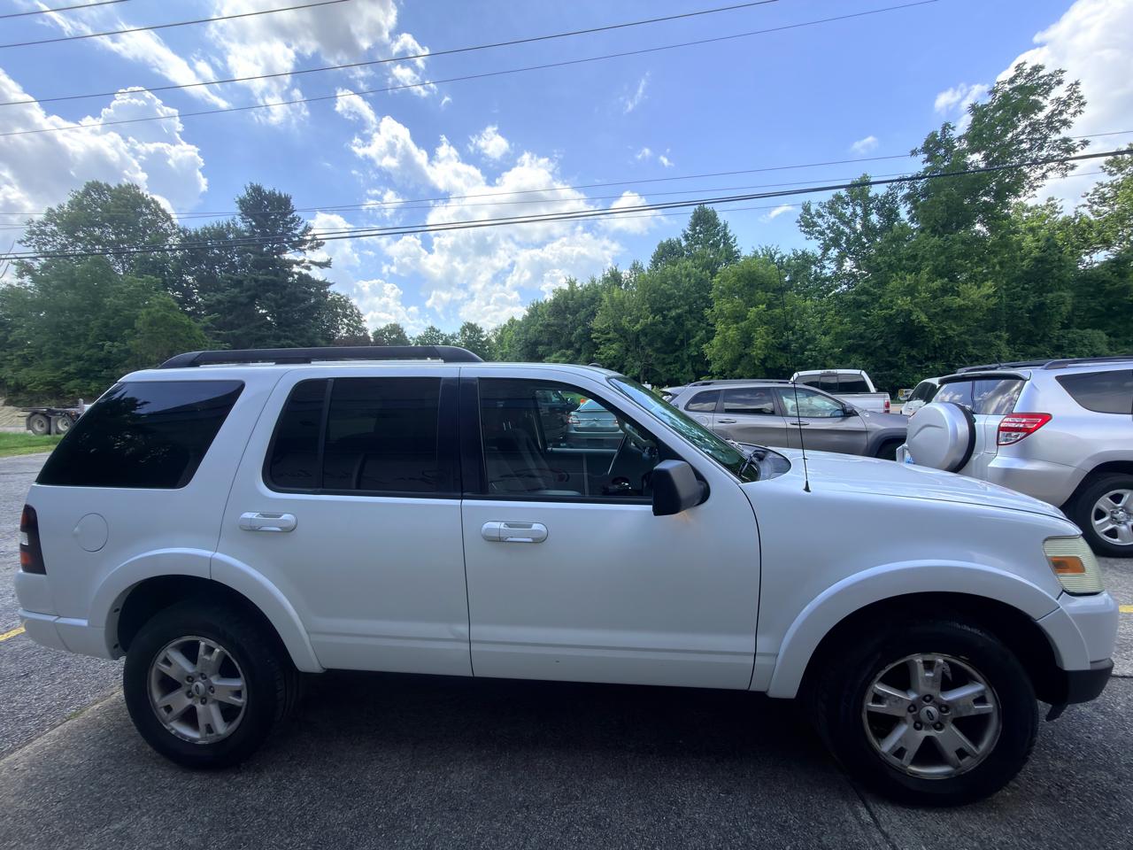 Ford Explorer XLT 4WD 2010