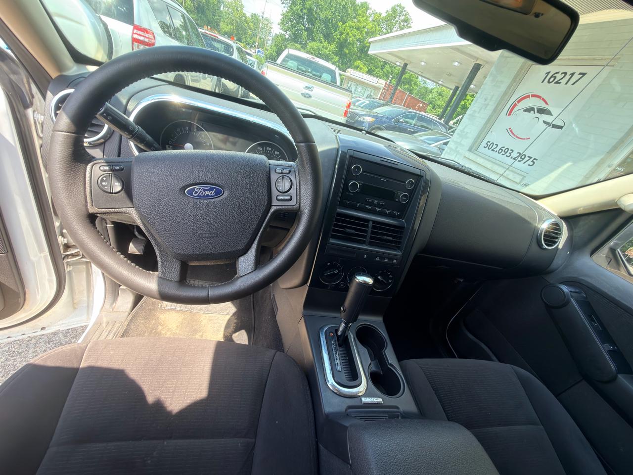 Ford Explorer XLT 4WD 2010