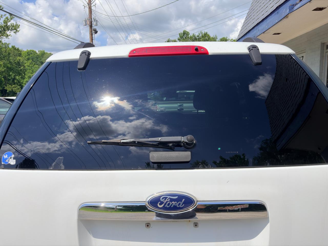 Ford Explorer XLT 4WD 2010