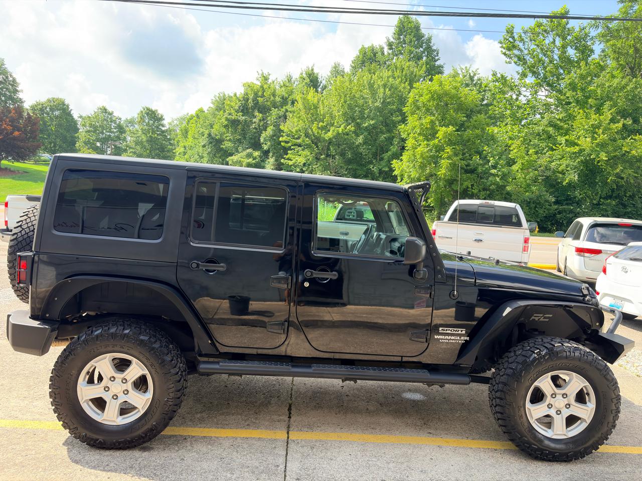 Jeep Wrangler Unlimited Sport 4WD 2014