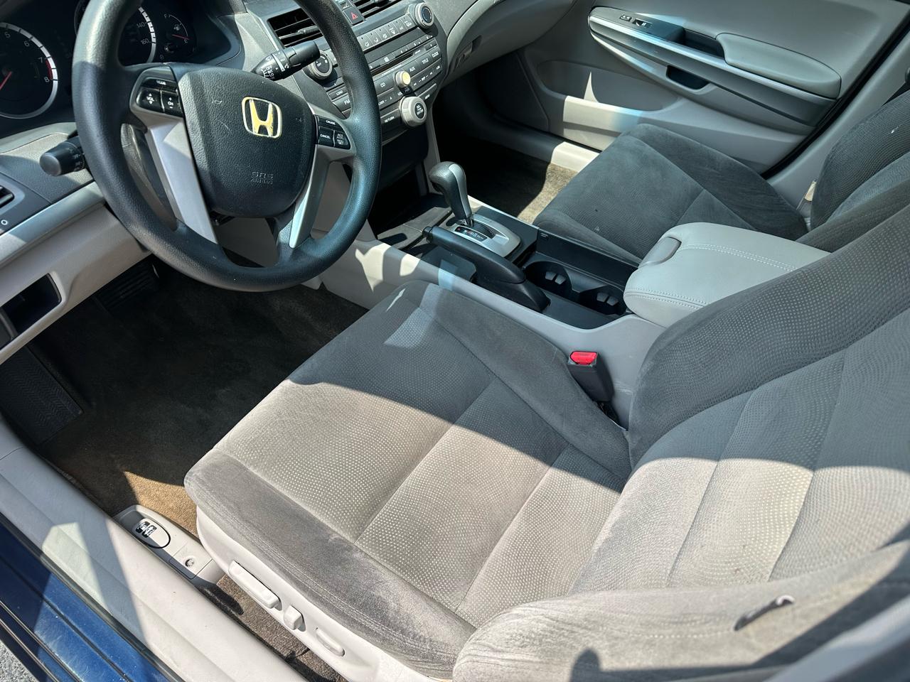Honda Accord EX Sedan AT 2010
