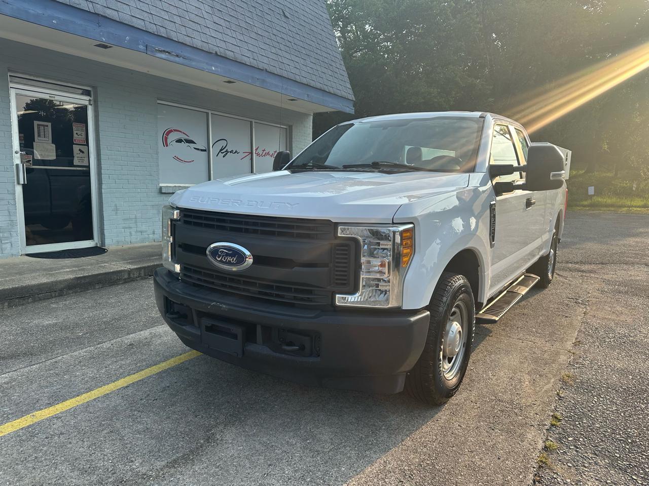 Ford F-250 SD XL SuperCab 2WD 2017