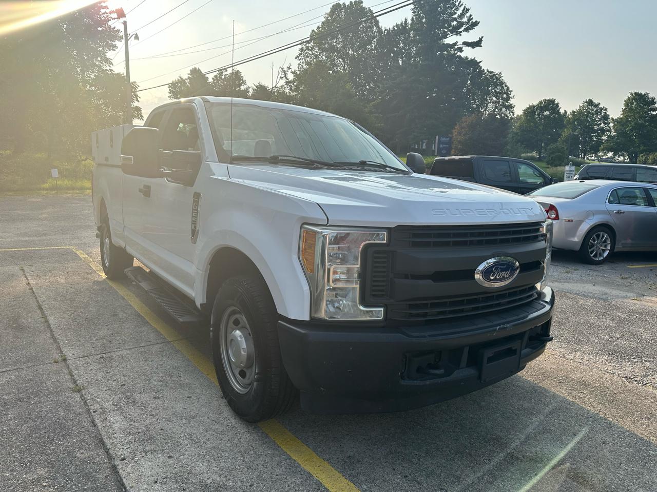 Ford F-250 SD XL SuperCab 2WD 2017