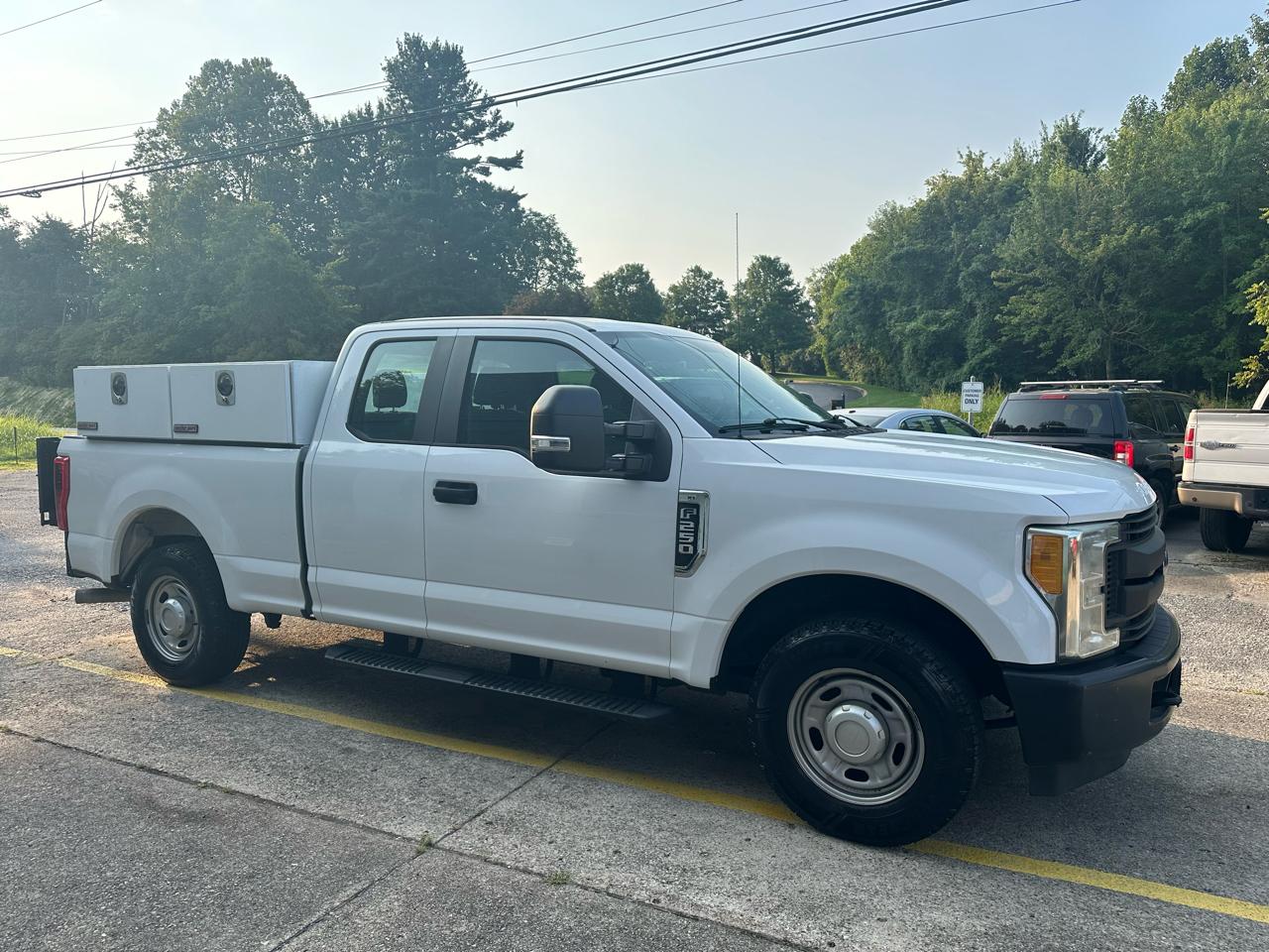 Ford F-250 SD XL SuperCab 2WD 2017
