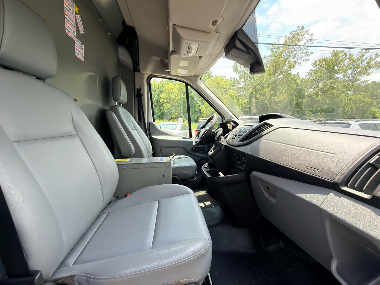 Ford Transit 250 Van Med. Roof w/Sliding Pass. 130-in. WB 2018