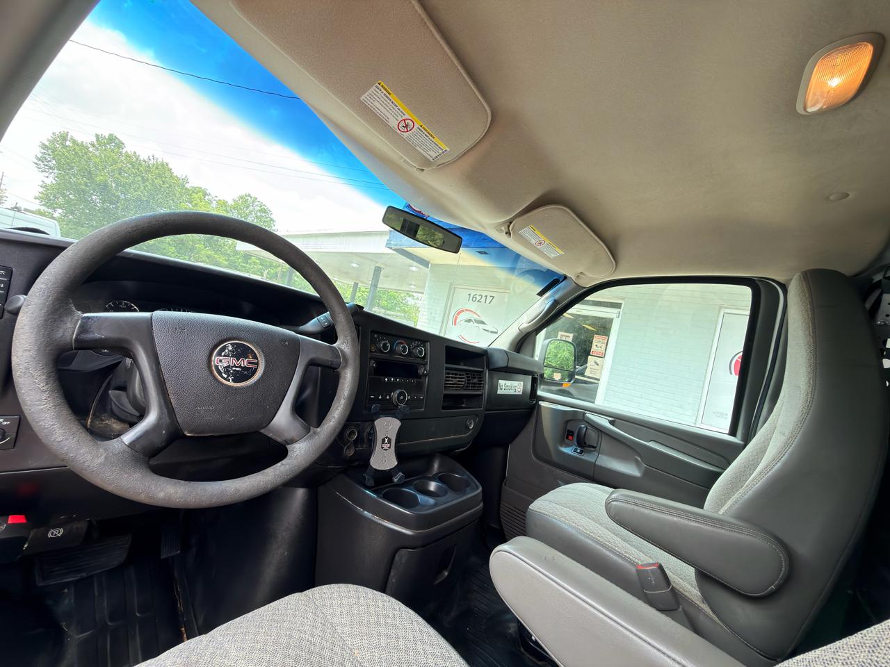 GMC Savana G2500 Cargo 2010