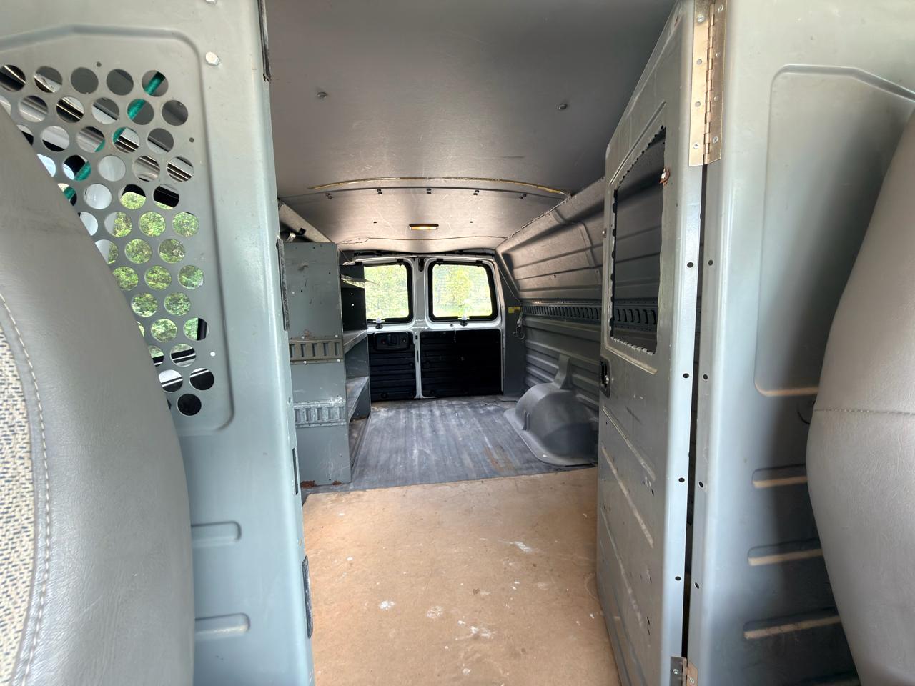 GMC Savana G2500 Cargo 2010