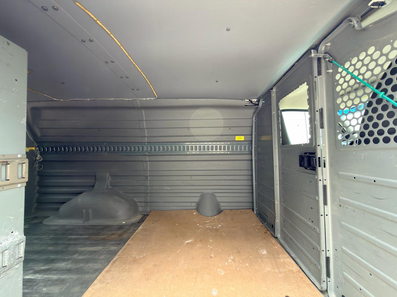 GMC Savana G2500 Cargo 2010