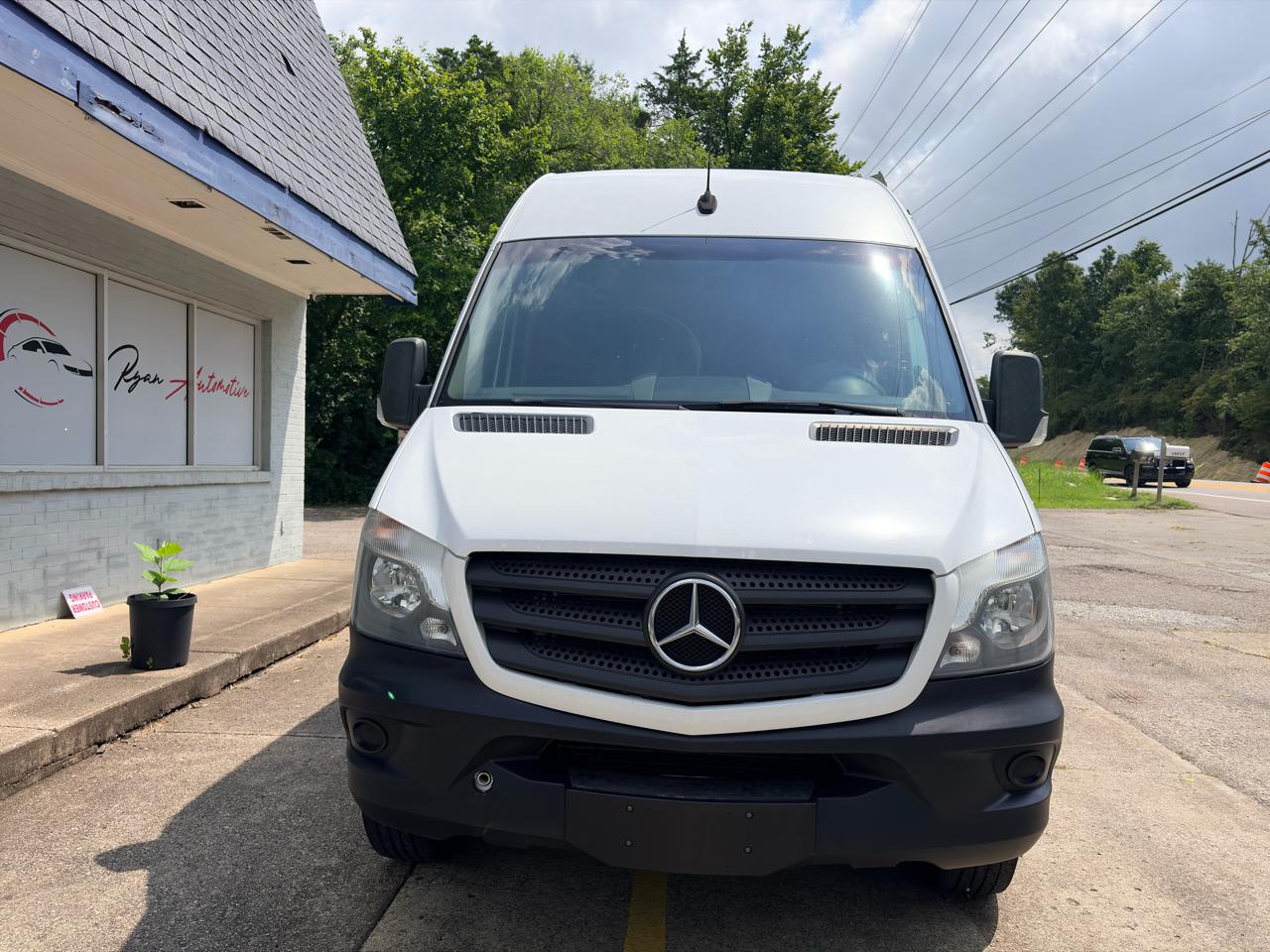 Mercedes-Benz Sprinter 2500 144-in. WB 2017