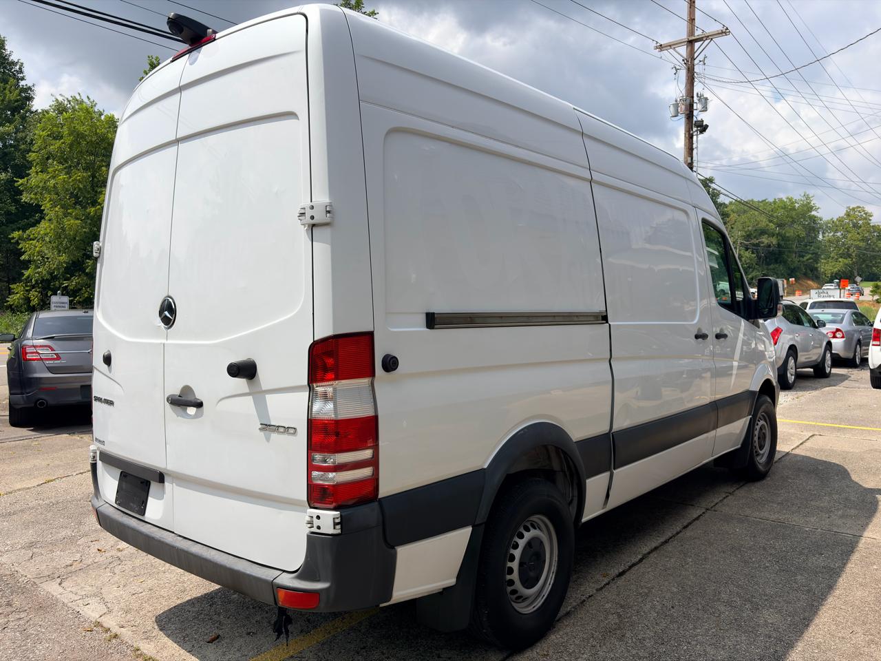 Mercedes-Benz Sprinter 2500 144-in. WB 2017
