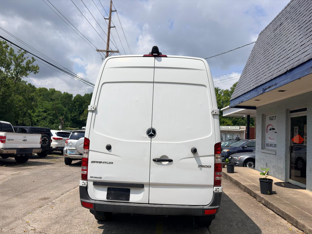 Mercedes-Benz Sprinter 2500 144-in. WB 2017