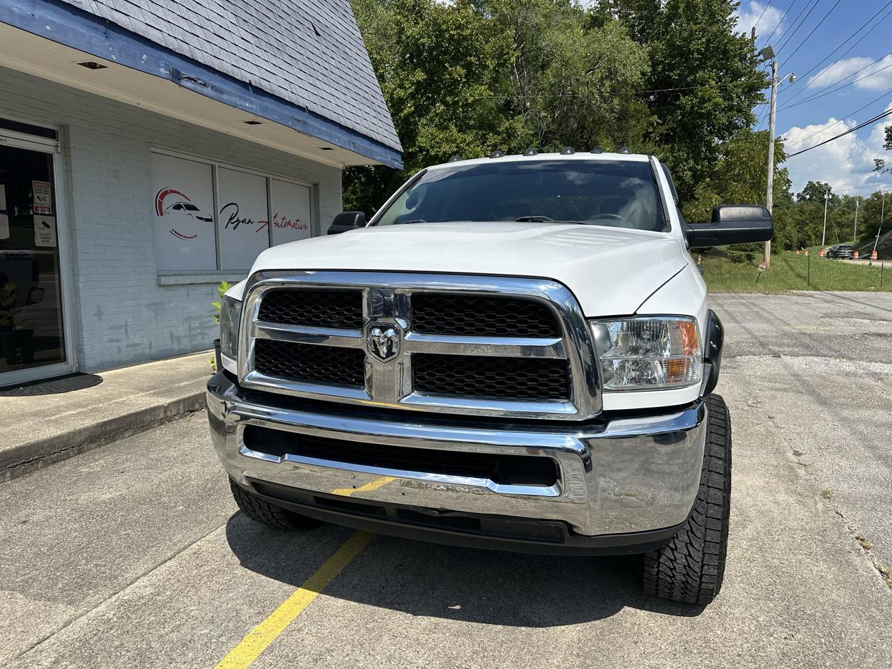 RAM 2500 Tradesman Crew Cab SWB 4WD 2017