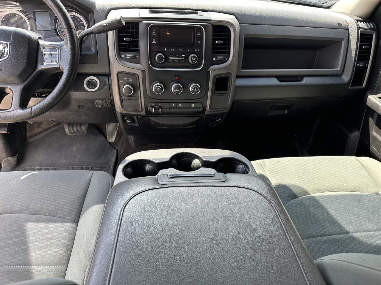 RAM 2500 Tradesman Crew Cab SWB 4WD 2017