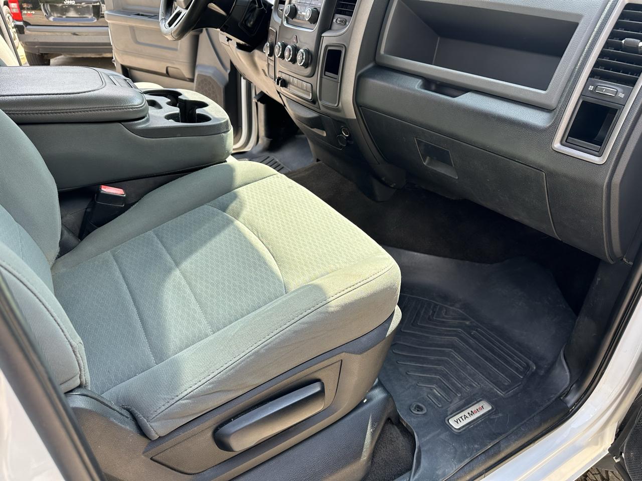 RAM 2500 Tradesman Crew Cab SWB 4WD 2017