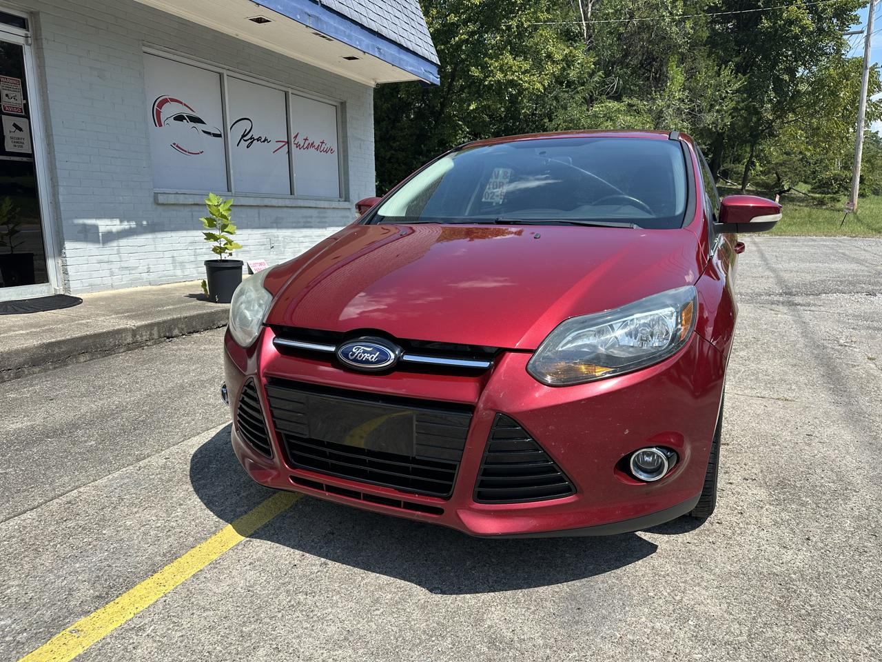 Ford Focus Titanium Hatch 2014