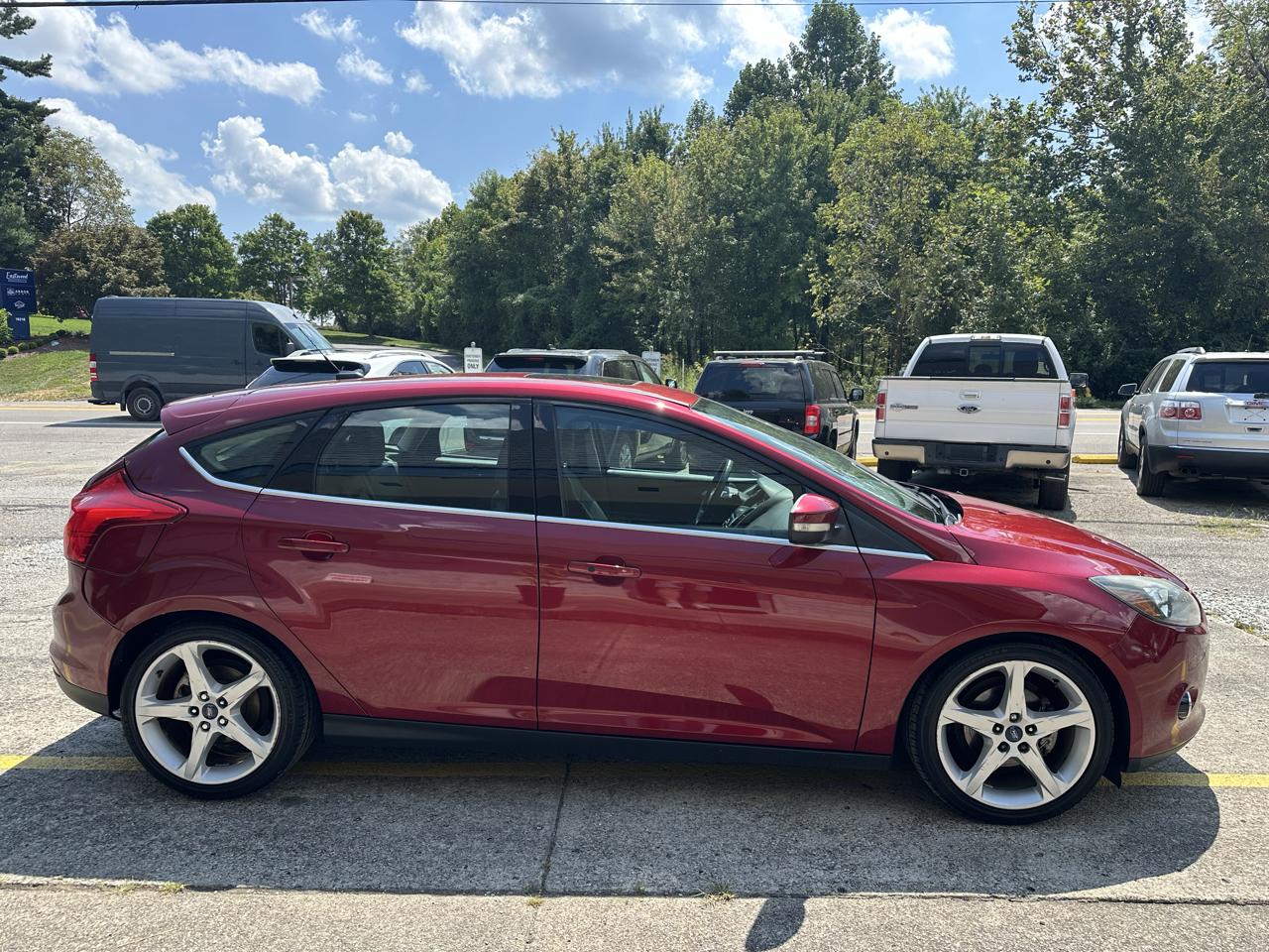 Ford Focus Titanium Hatch 2014
