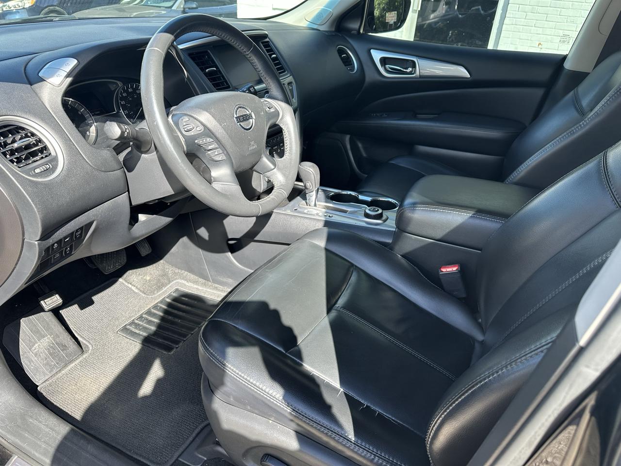 Nissan Pathfinder Platinum 4WD 2017