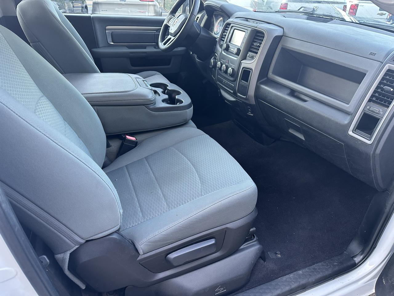 RAM 1500 Tradesman Regular Cab LWB 2WD 2017