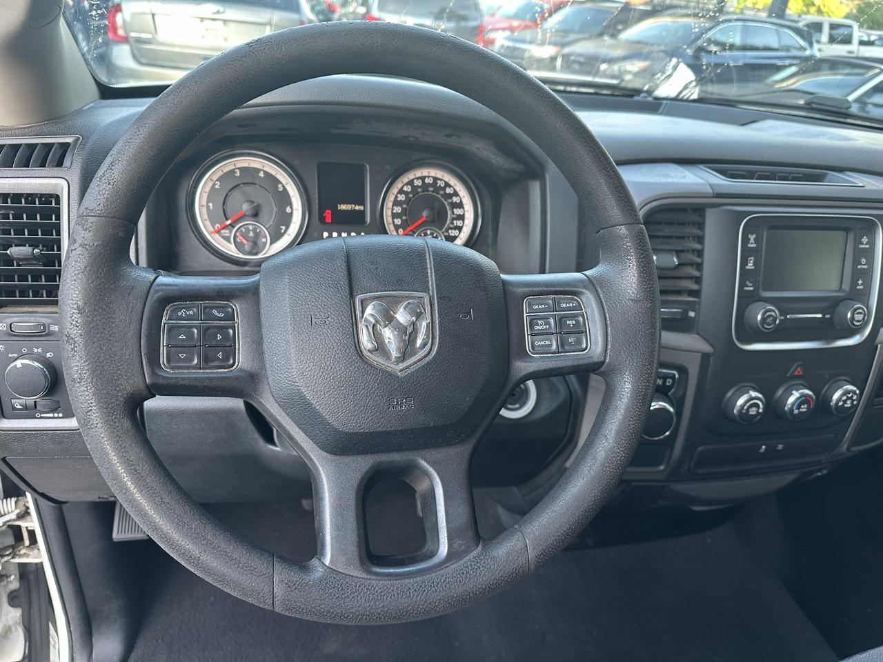 RAM 1500 Tradesman Regular Cab LWB 2WD 2017