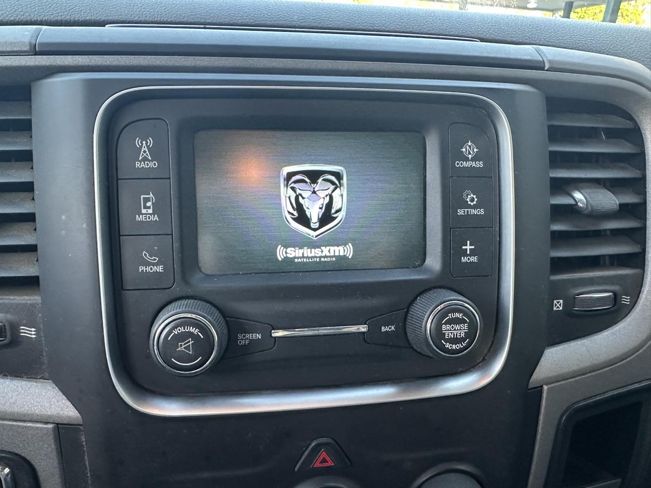 RAM 1500 Tradesman Regular Cab LWB 2WD 2017