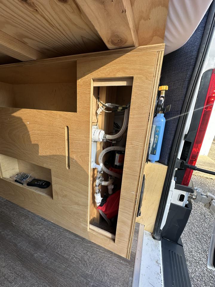 RAM Promaster 2500 High Roof Tradesman 136-in. WB 2014