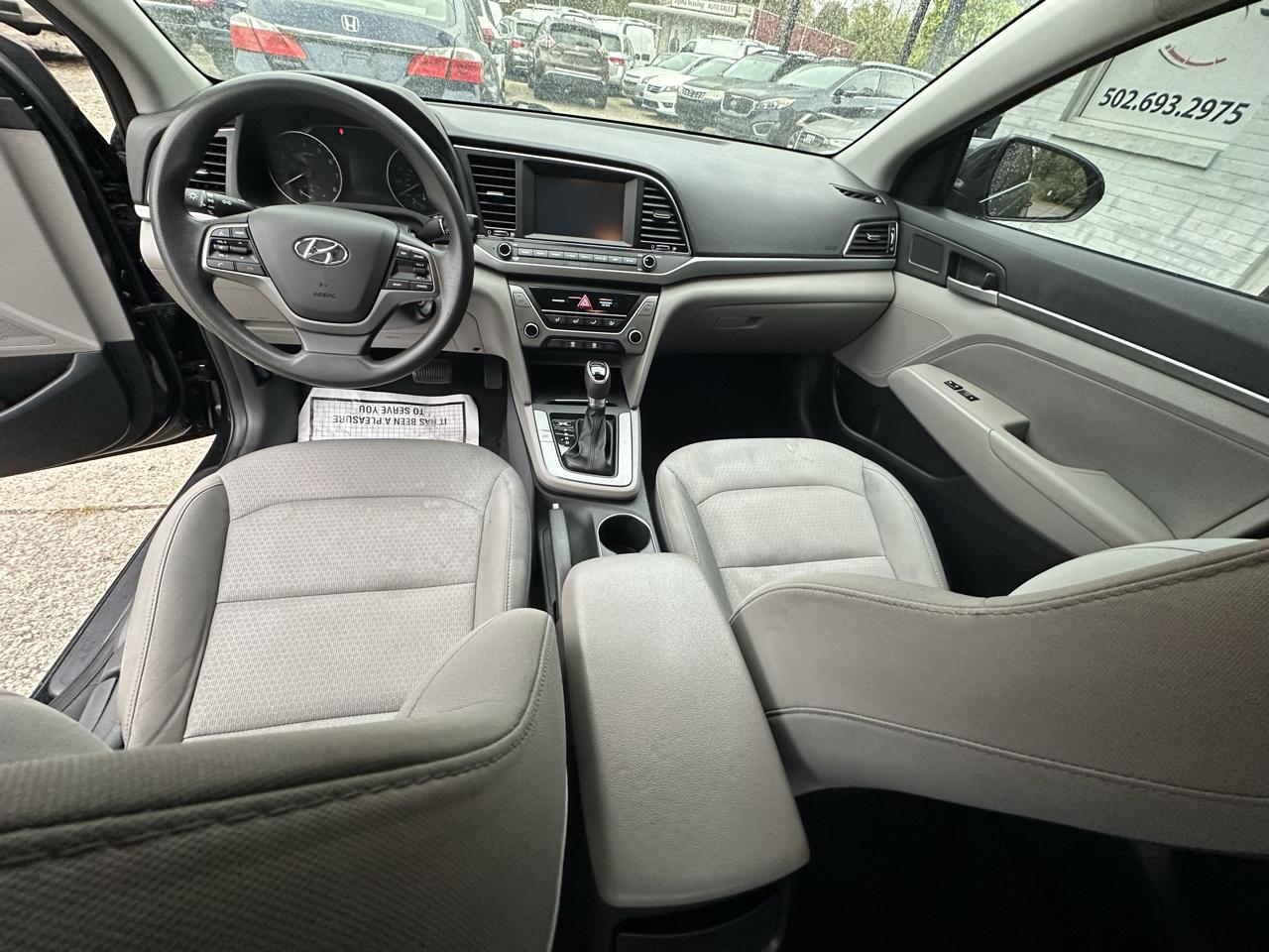 Hyundai Elantra SE 2017