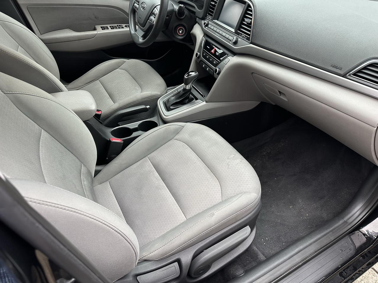 Hyundai Elantra SE 2017
