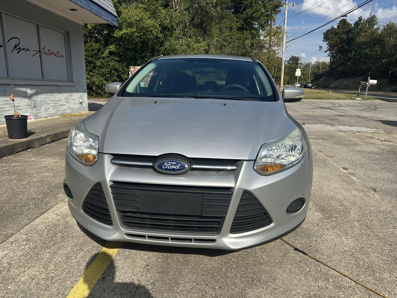 Ford Focus SE Sedan 2014