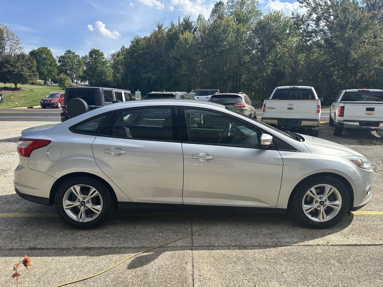 Ford Focus SE Sedan 2014