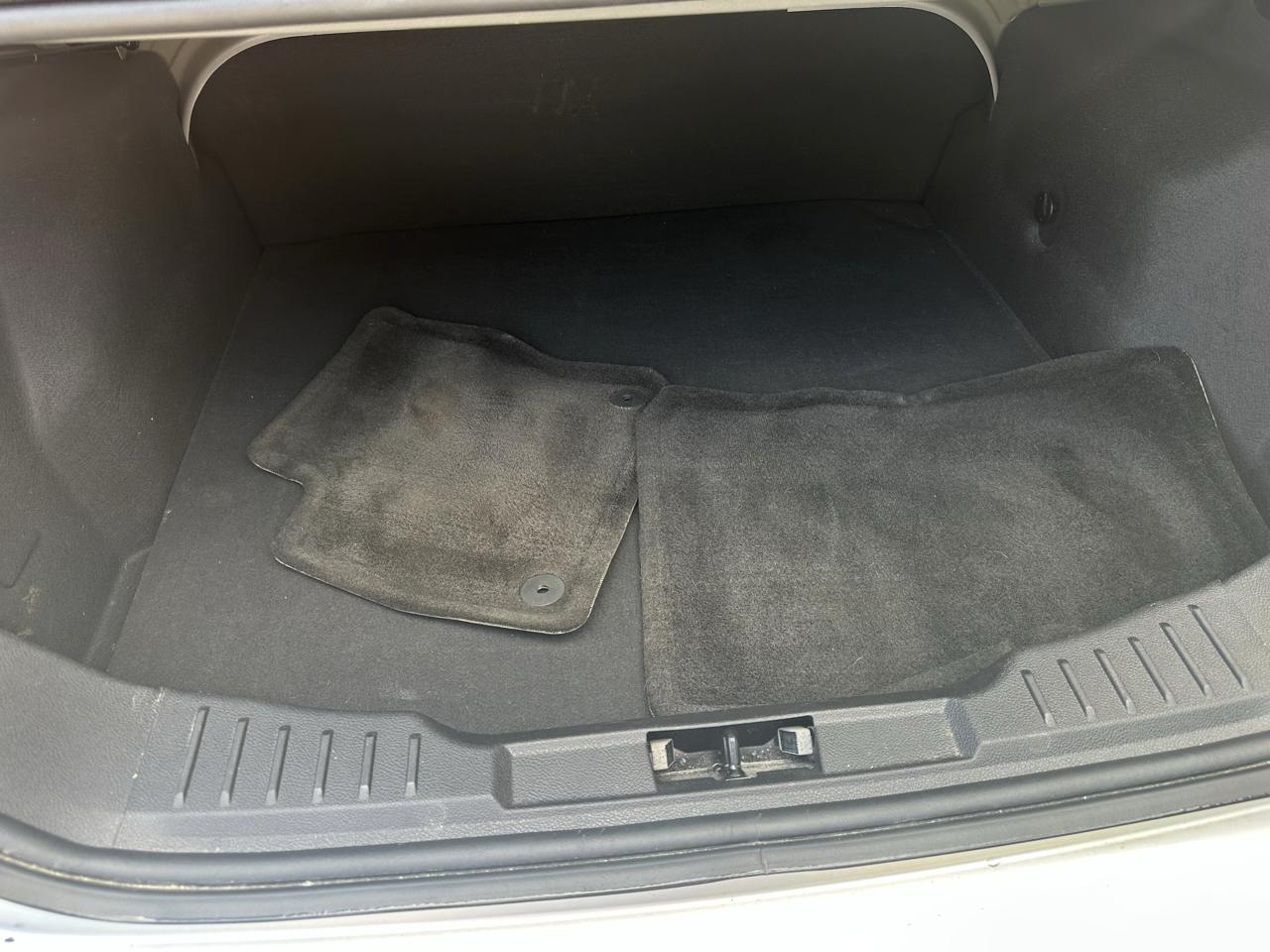 Ford Focus SE Sedan 2014