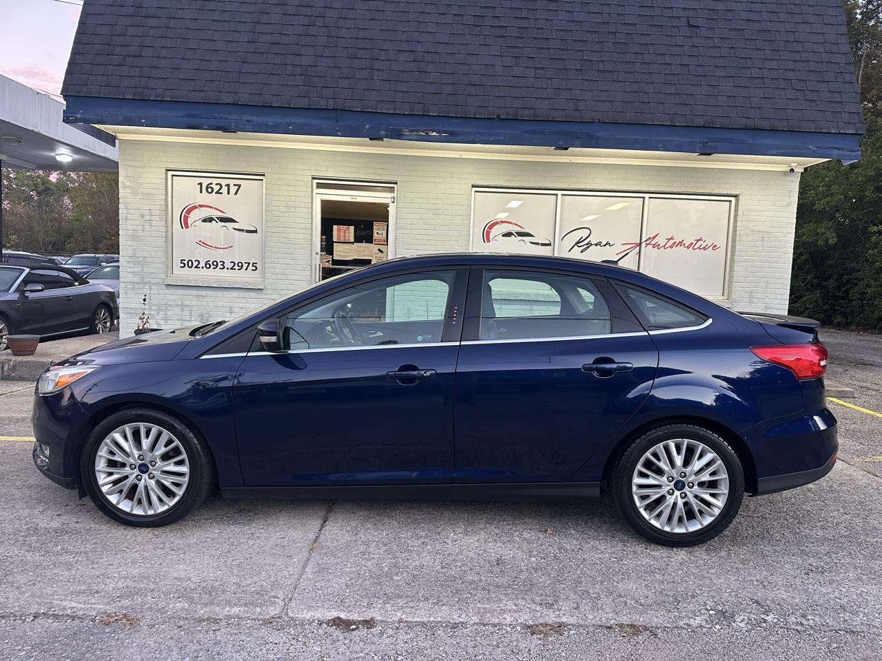 Ford Focus Titanium Sedan 2017